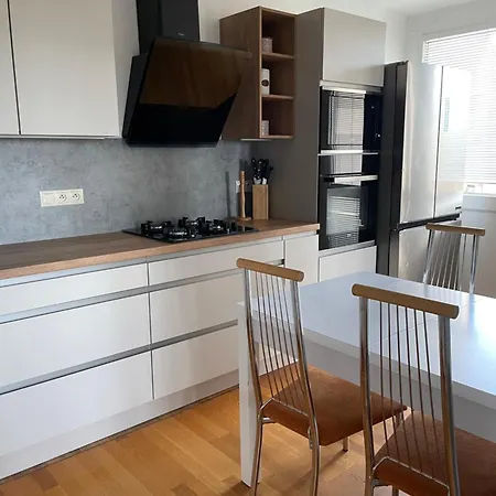 Apartman Roxy Sihot Trencin Exterior photo